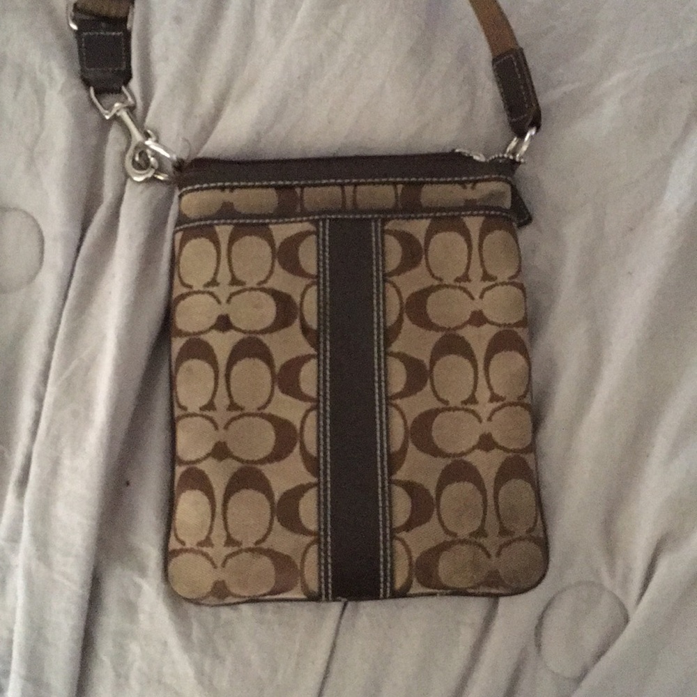 Cross body purse